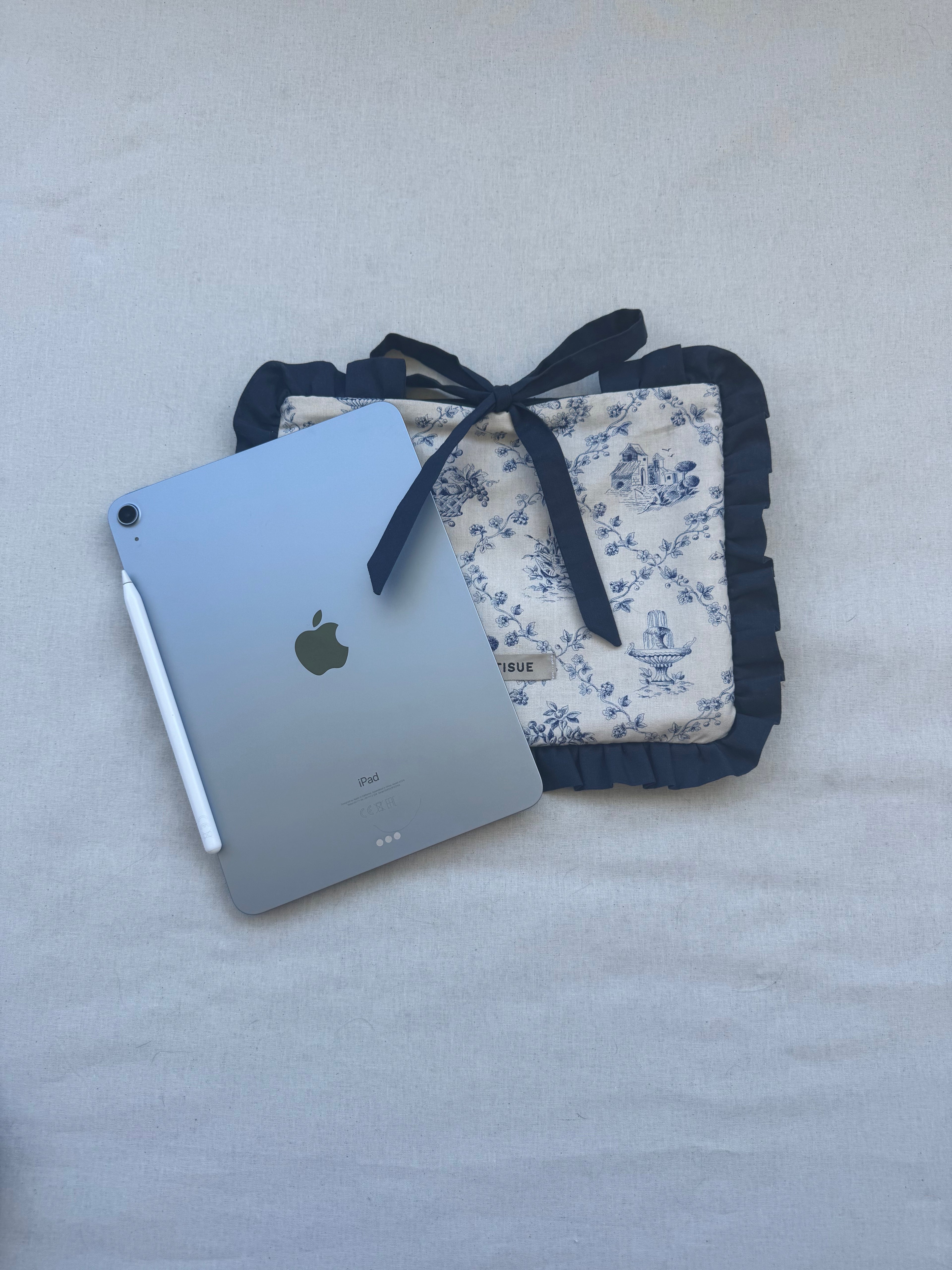 Housse iPad - toile de jouy
